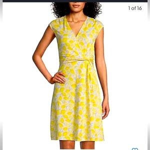 Lands end really sweet wrap V neck yellow summer dress!